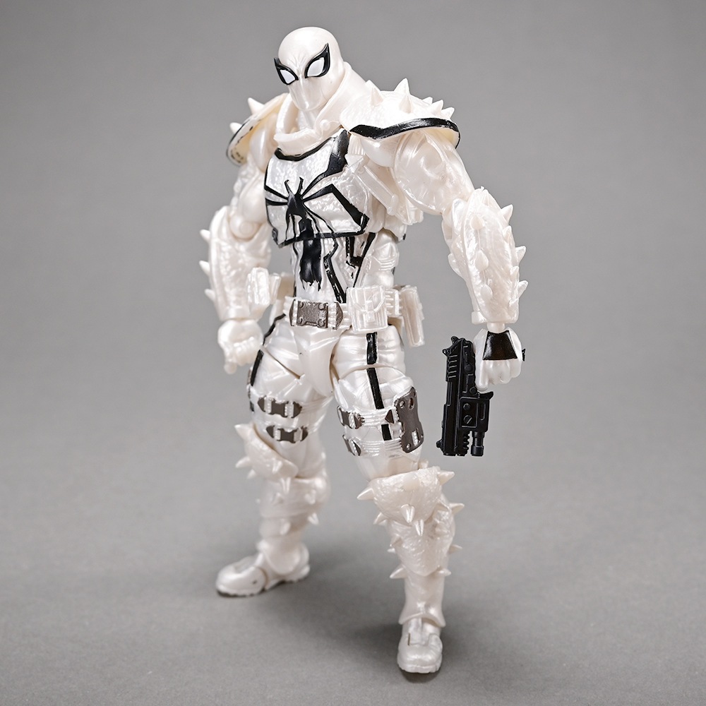 Hình ảnh mô hình Anti Agent Venom đang được trưng bày