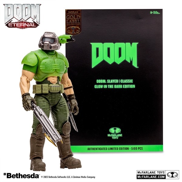 Ảnh thực tế Mô Hình Doom Slayer Classic Glow In The Dark Edition McFarlane Gold Label Bootleg