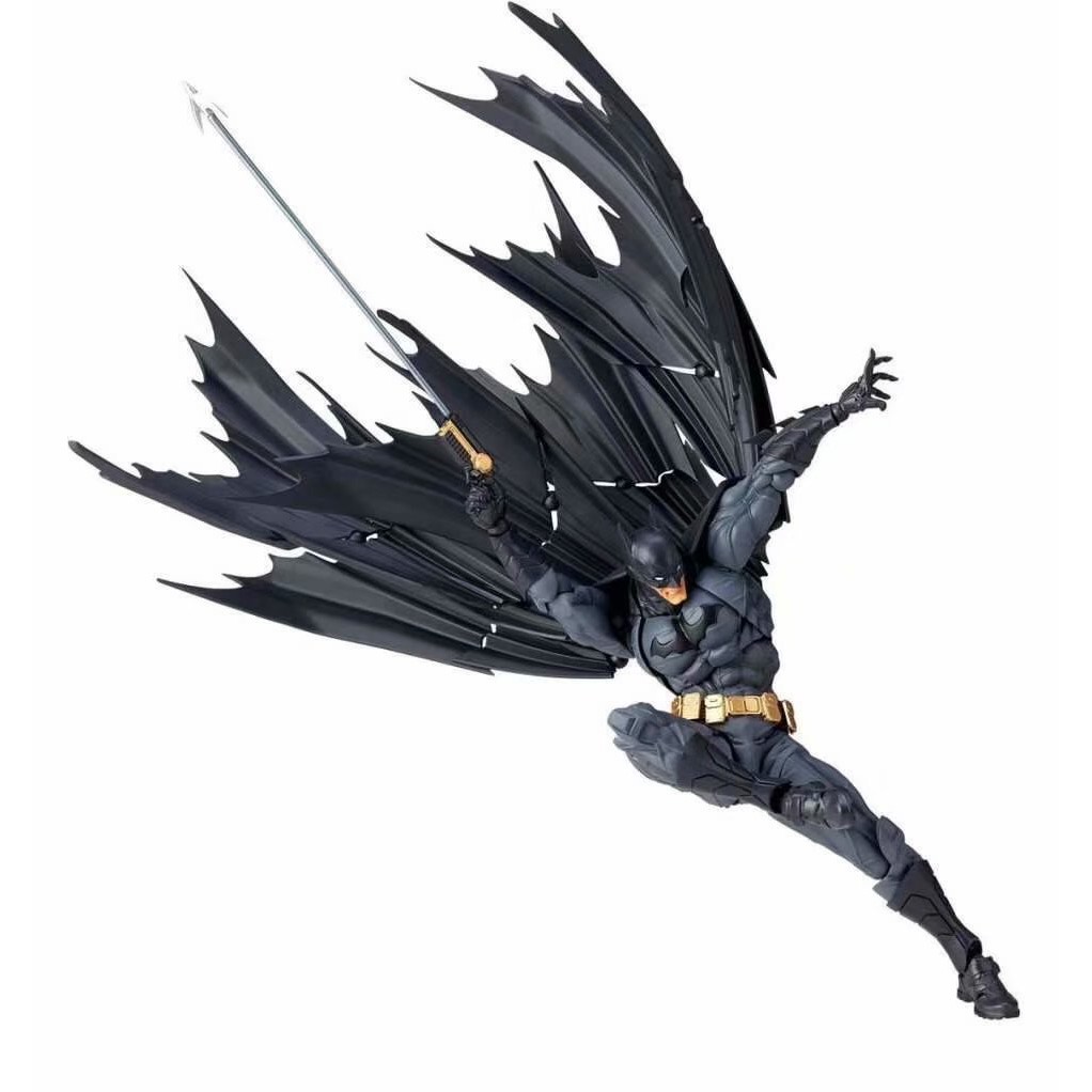Batman Amazing Yamaguchi Revoltech Bootleg tạo dáng hành động